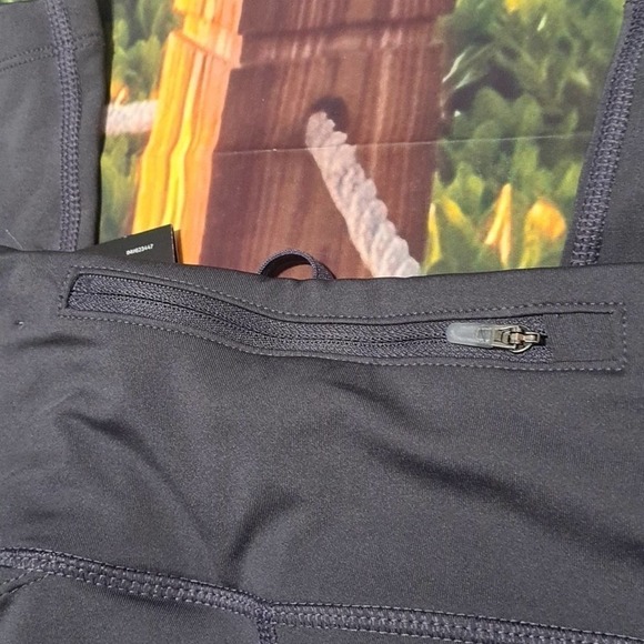 Nike Power Capri‎ Leggings XS NWT - Picture 9 of 10